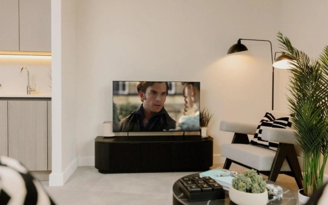 Charles Hope London Battersea