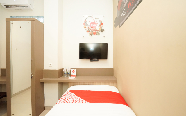 Graha 8 Syariah By OYO Rooms