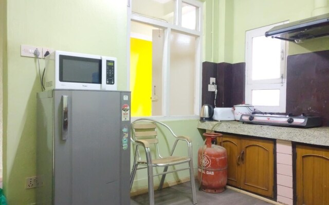 Sun Apartment & Guest House