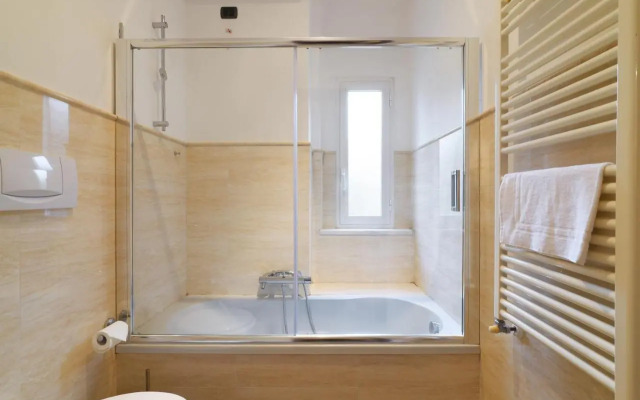 Porta Romana Apartment