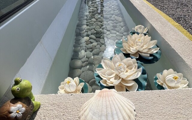 sea view apts & suites by pachiplex