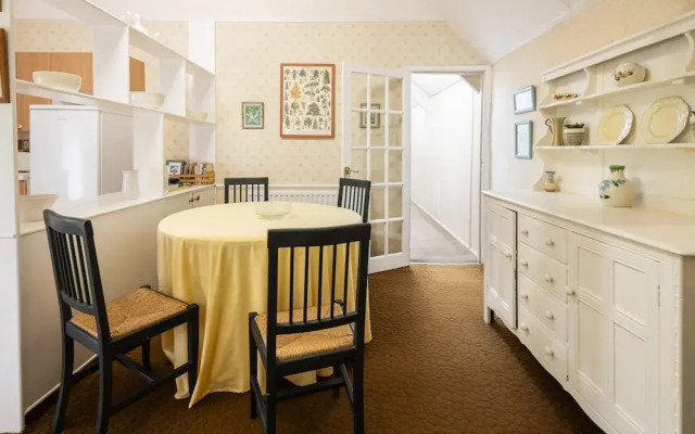 Host Stay Upper Lodge