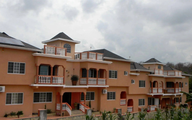 The Residences At Briarwood