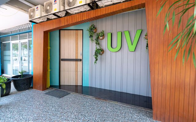 Urbanview Hotel R House Batam by RedDoorz