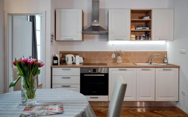 Codelli Deluxe City Centre Apartments