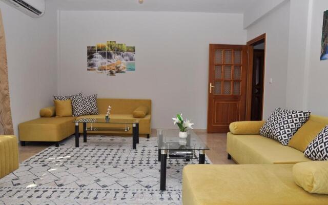 Friendly Flat 3