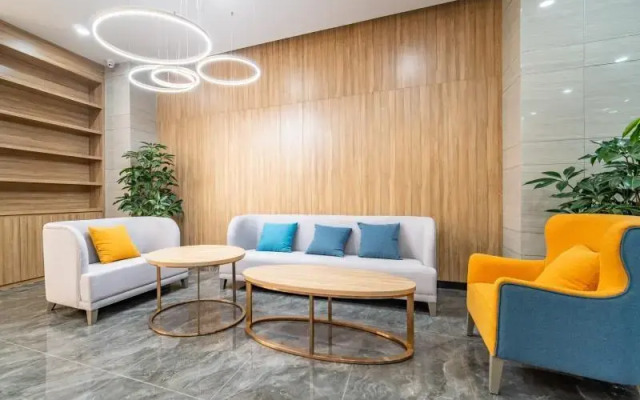 GreenTree Inn Express Hotel (Deyang Wenmiao Square )