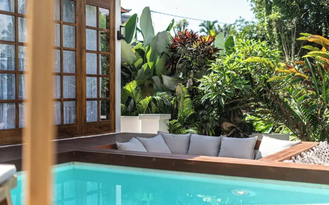 Hanging Gardens Villa by Evdekimi