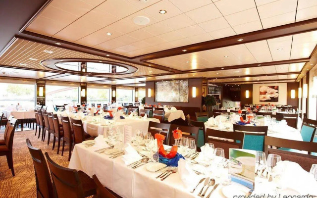 Faircruise Deluxe Hotelship Cologne