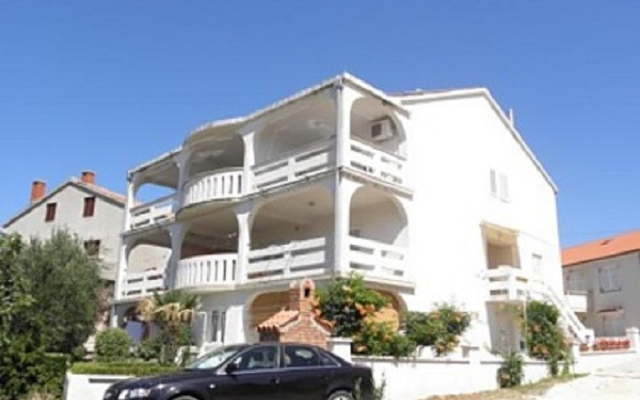 Room Antony - free grill: R1 Novalja, Island Pag
