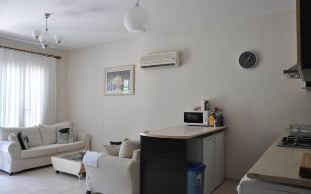 Begonvilla Apart D2 by Angel Rentals