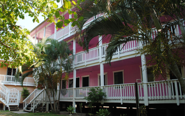 Hotel La Quinta Roatan