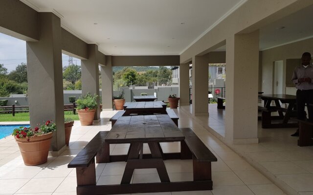 Nova Luxury Suites Saratoga 112