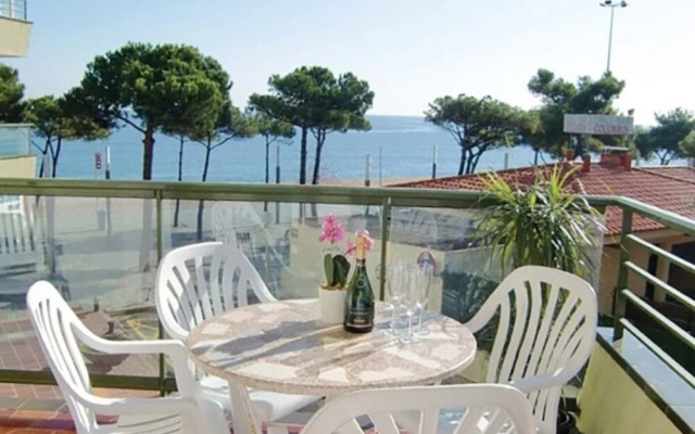 Apartamento Primera Linea de Mar Fanals