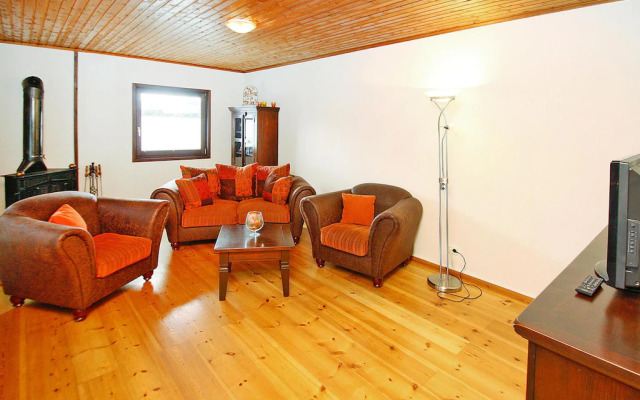 Holiday home in Clausthal-Zellerfeld with garden furniture