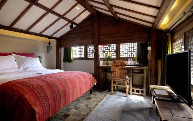 Blossom Hill Inn Lijiang Weavingland