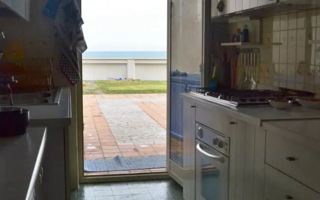 Dentro Il Mare A Un Passo Dalletna