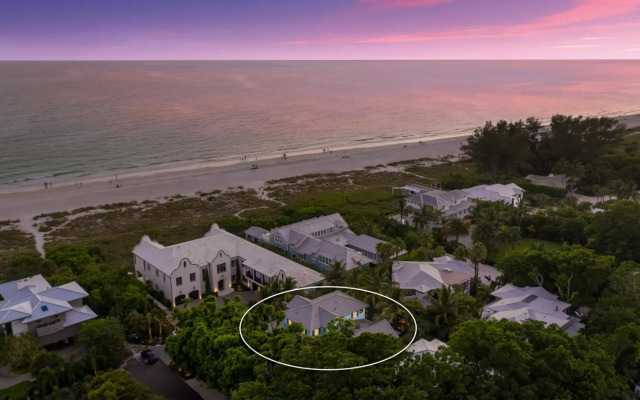 Banyan Beach - 104 Beach Ave