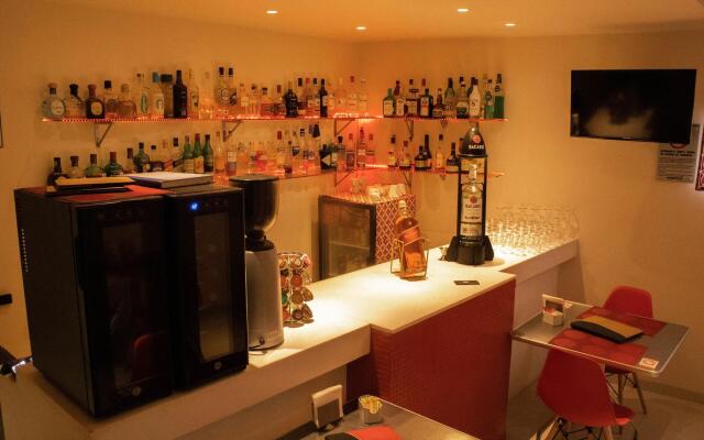 Love Hotel Kron