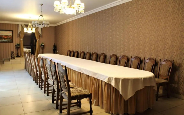Gostinichnyy Kompleks Dnepr
