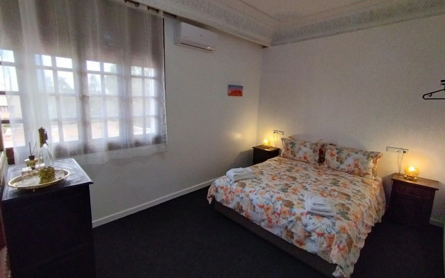 Lhostel
