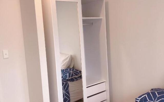 Bright Eden Park two bed townhouse private parking