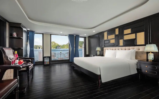 Luxury of the sea Cruise LanHa bay 5Star