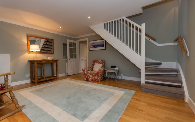 Stunning Farm Steading - 5 Mins to St Andrews
