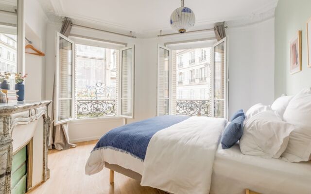 Edgar Suites Spacious Apartment Martyrs