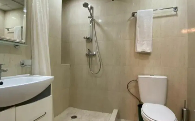 Yeznik Koghbatsi - Amiryan crossroads 1 bedroom Comfy apartment KO110