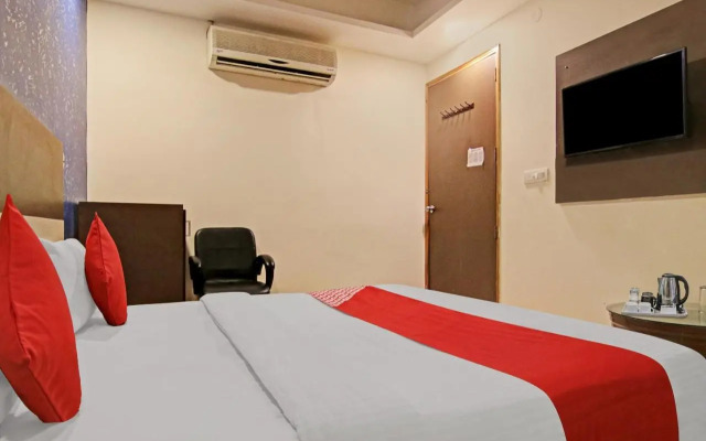 Oyo Flagship 807479 Hotel Collection