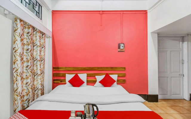 OYO Flagship 70293 Bobs Mansion