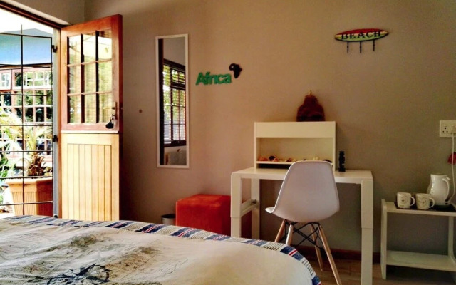 Aloha Lodge - Hostel