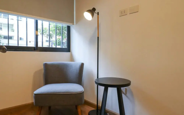 w Monochromatic 2BR w Terrace in Miraflores