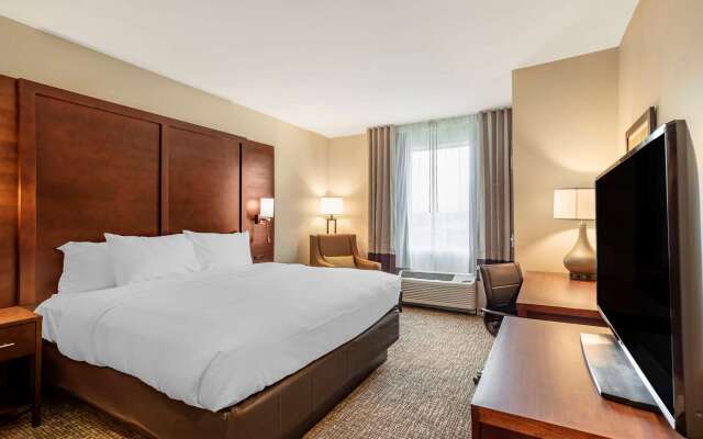Comfort Inn & Suites