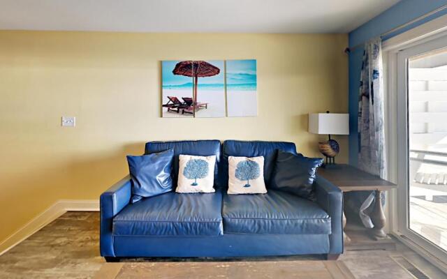 Put-in-Bay Waterfront Condo #111