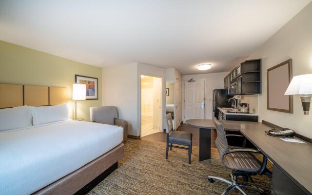 Candlewood Suites Herndon, an IHG Hotel