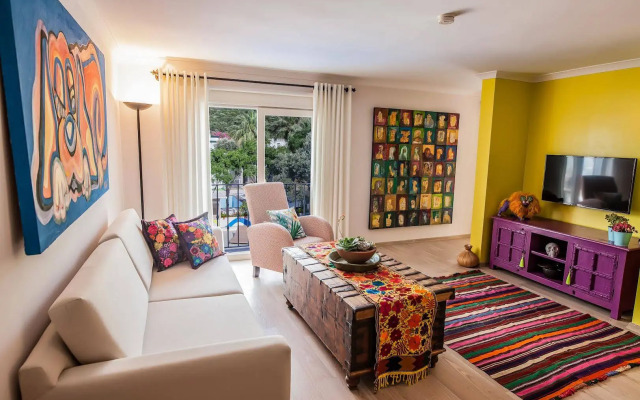 La Casa Novi Boutique & Beach Club