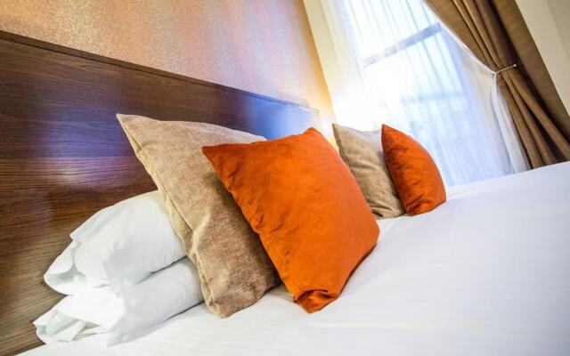 Duke Of Edinburgh Hotel