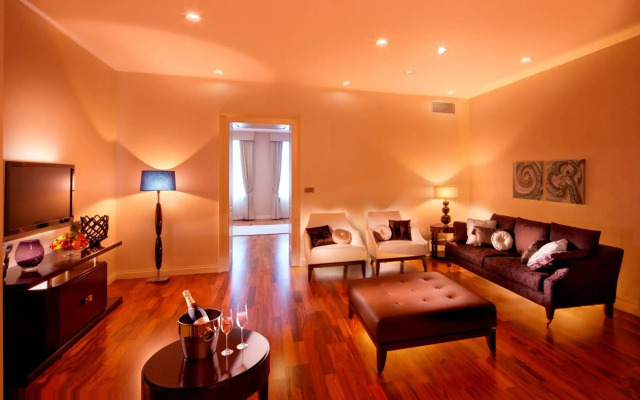 Roset Hotel & Residence