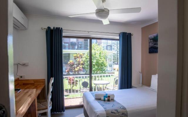 Ocean Breeze Motel
