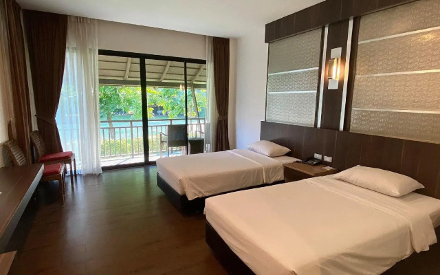 Bangsaen Heritage Hotel