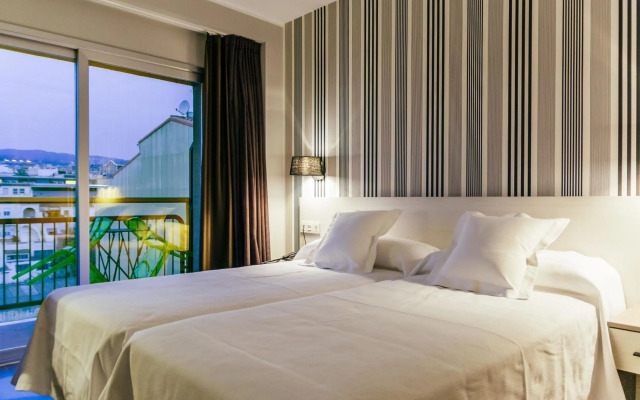 New Hotel Colón