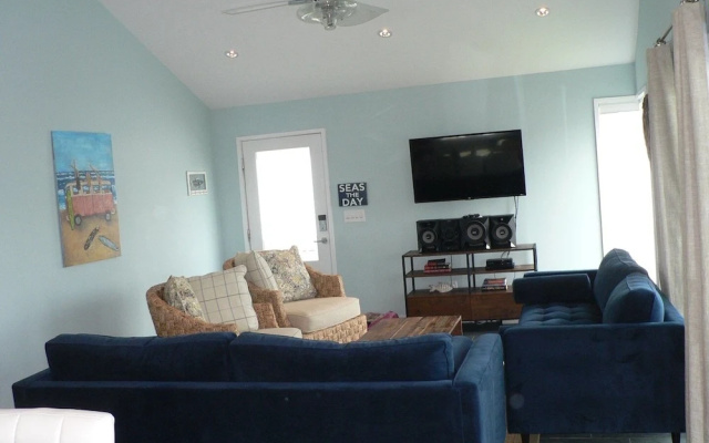 A Blue Boyd's Nest - 4 Br Home