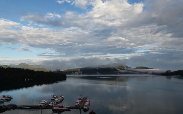 Ming Yue Hu Lakeview BnB