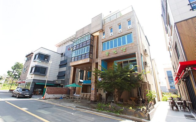 Daecheon Good Day Pension