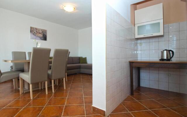 Apartments Sandra 1335