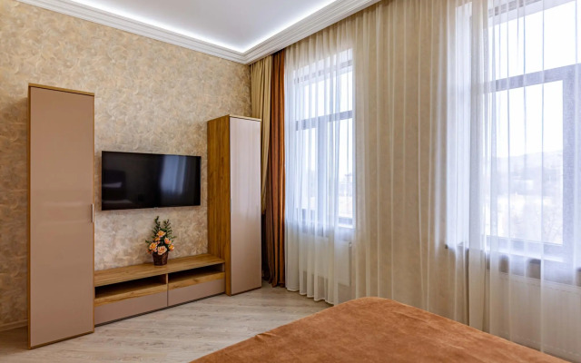 Апартаменты на улице Чкалова 75 (52/3)