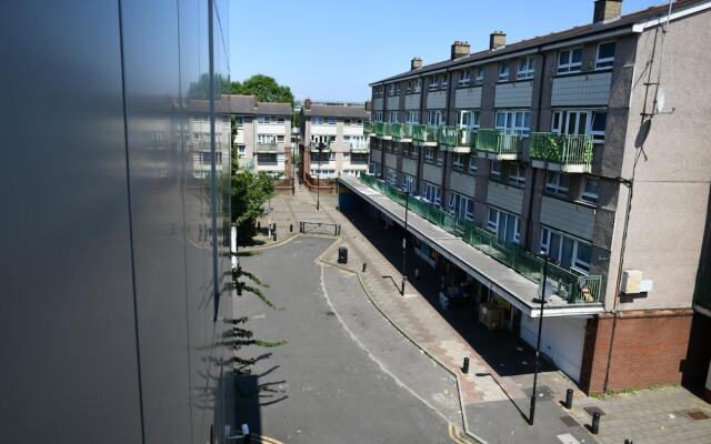 Sleeps 4 - Private Balcony - Wheelchair Accessible