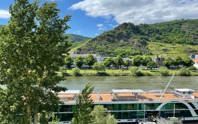 Penthouse Moselle Jewel I